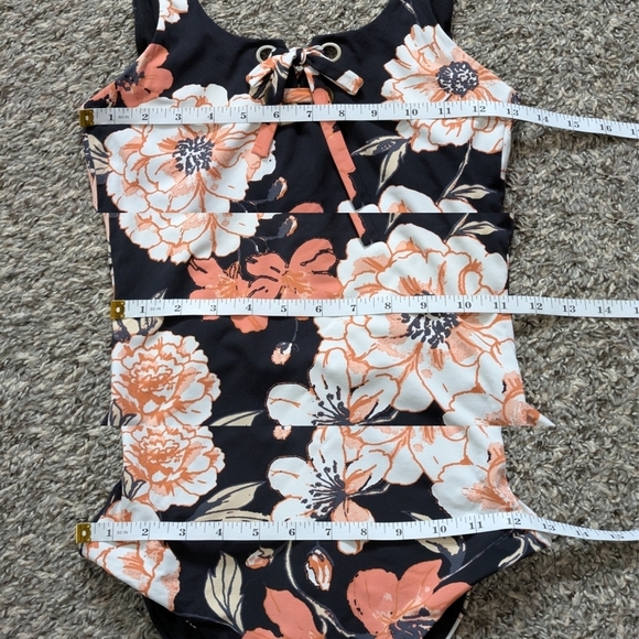 Roxy Black White Peach Floral Lace Up Low Back One Piece Swimsuit XS - Picture 9 of 10